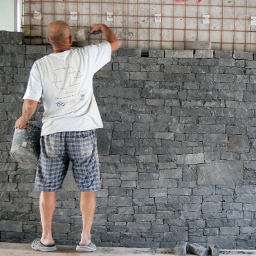 Realisation of the Stone cladding - Dark Gray