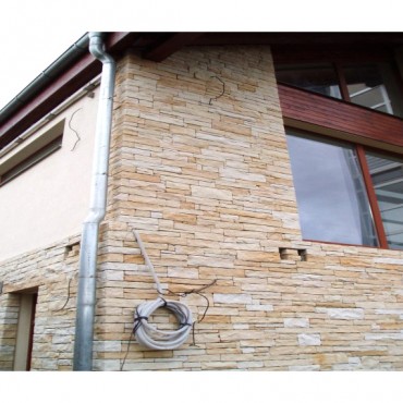 Stone wall cladding on house - Kalahari