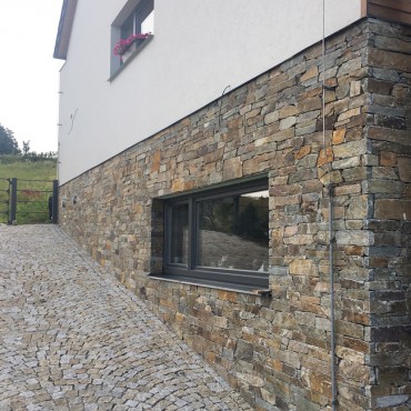 Corner of stone facade - Montego Gray